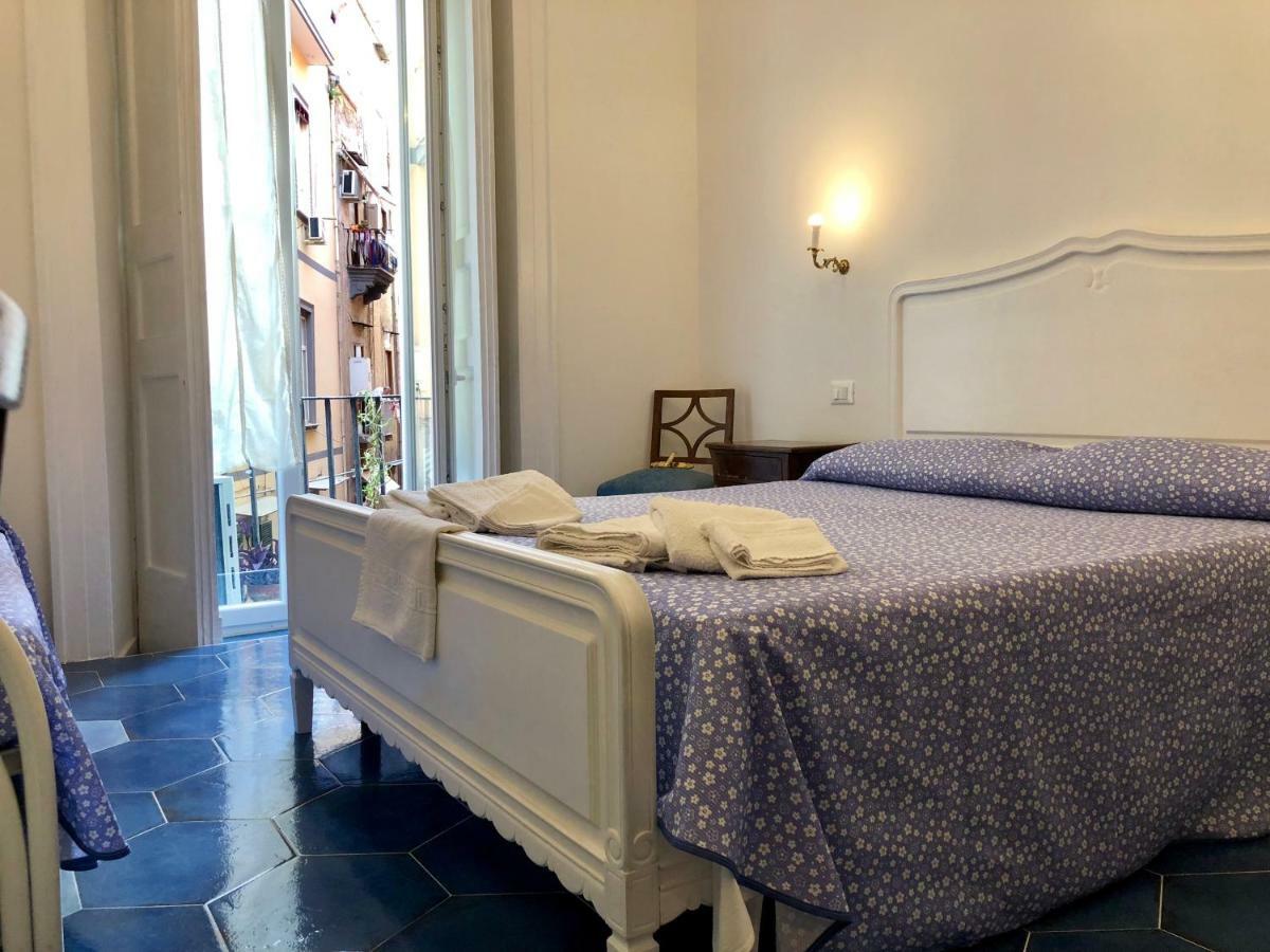 Il Sole Di Montesanto Bed & Breakfast Napoli Bagian luar foto