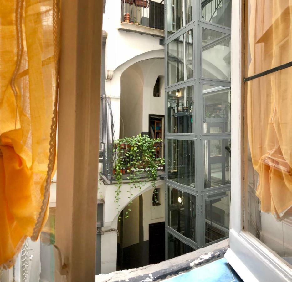 Il Sole Di Montesanto Bed & Breakfast Napoli Bagian luar foto