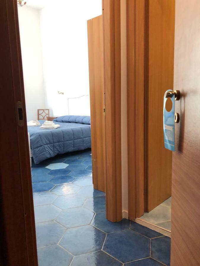 Il Sole Di Montesanto Bed & Breakfast Napoli Bagian luar foto