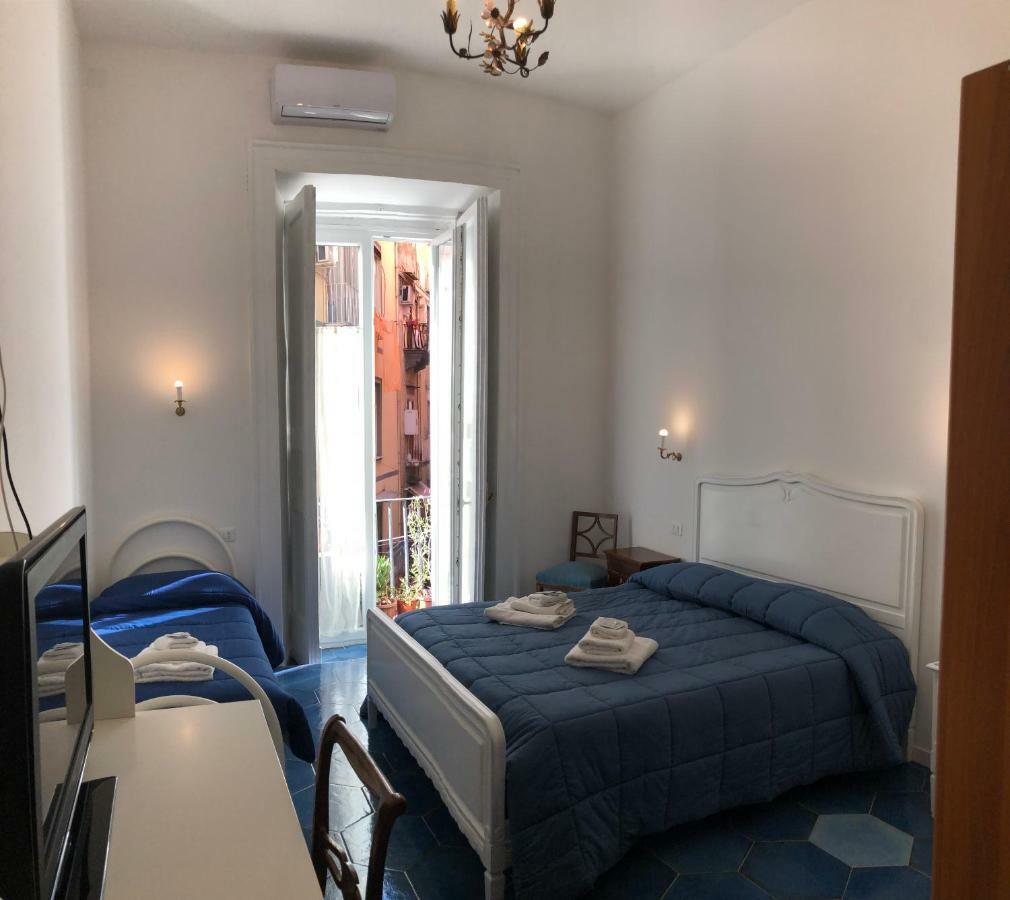 Il Sole Di Montesanto Bed & Breakfast Napoli Bagian luar foto