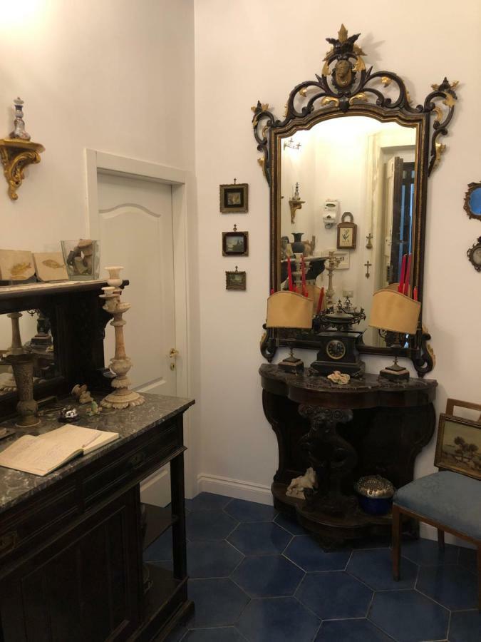 Il Sole Di Montesanto Bed & Breakfast Napoli Bagian luar foto